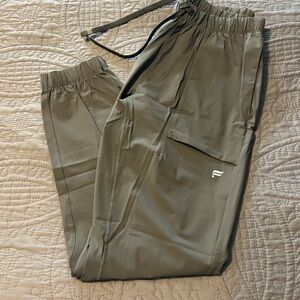 Fabletics Men's Gray Cargo Pants